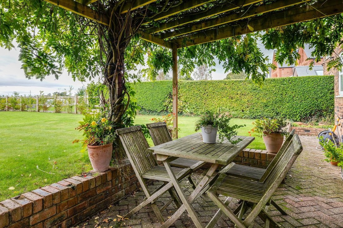 House in Lymm, Cheshire, England 4 - 18465596