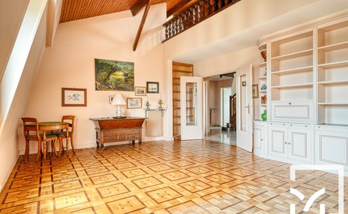 Apartment in Domaine National du Château, Versailles, France 1