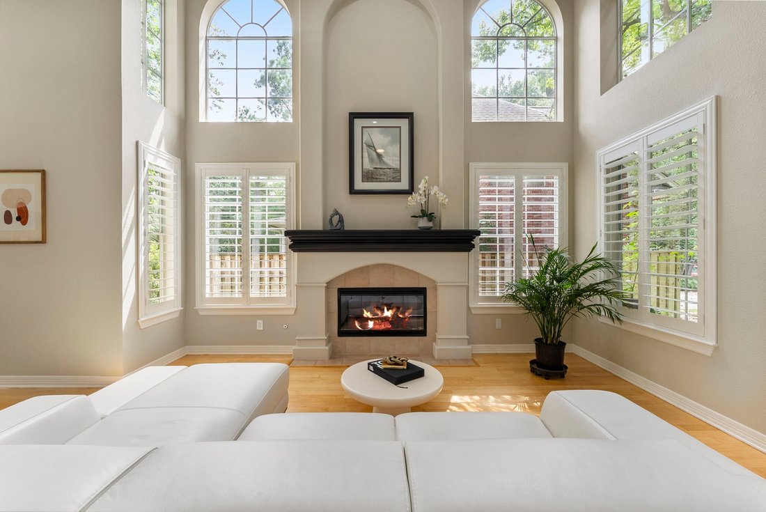 House in The Woodlands, Texas, United States 5 - 18464044