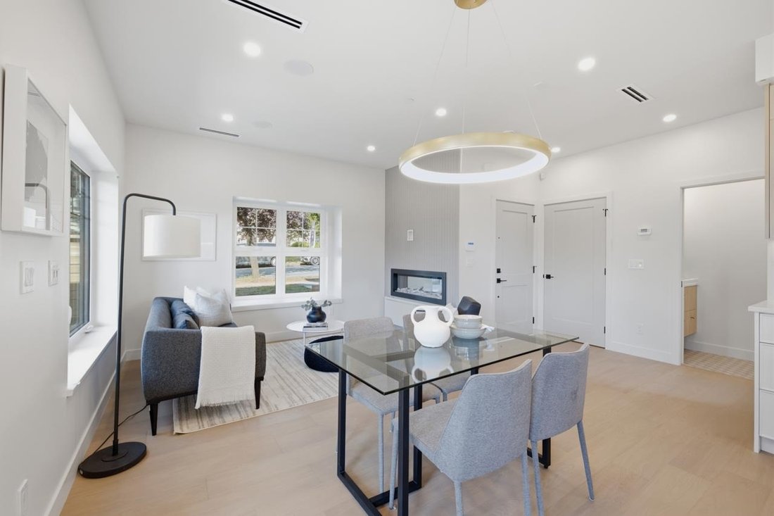 House in Vancouver, British Columbia, Canada 5 - 18465116