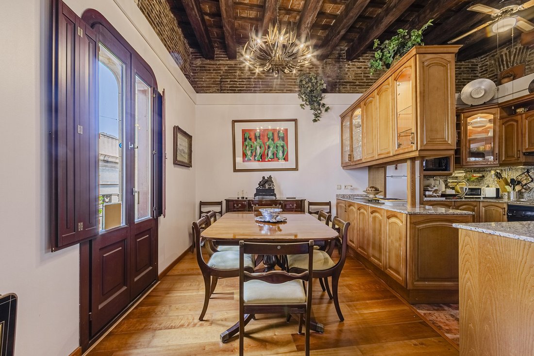 Apartment in Ciutat Vella, Barcelona, Spain 3 - 18471929