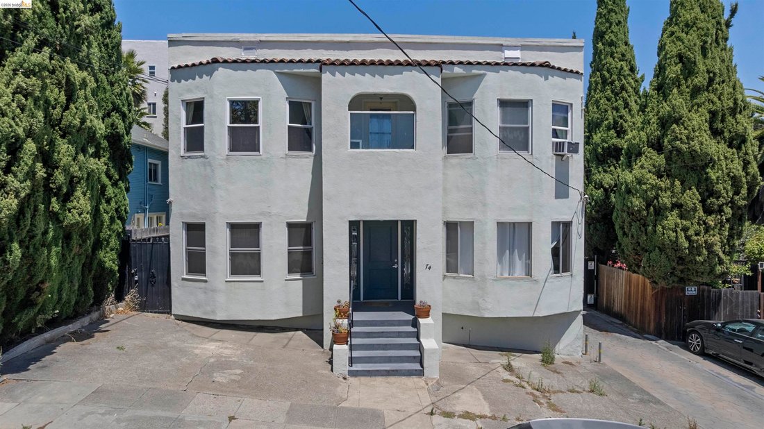 Oakland, California, United States 1 - 18458850