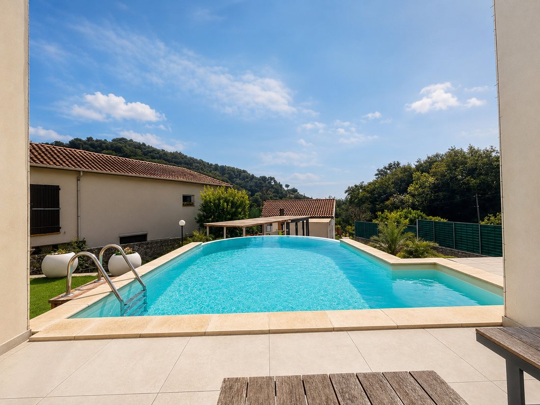 House in Menton, Provence-Alpes-Côte d'Azur, France 5 - 18457013