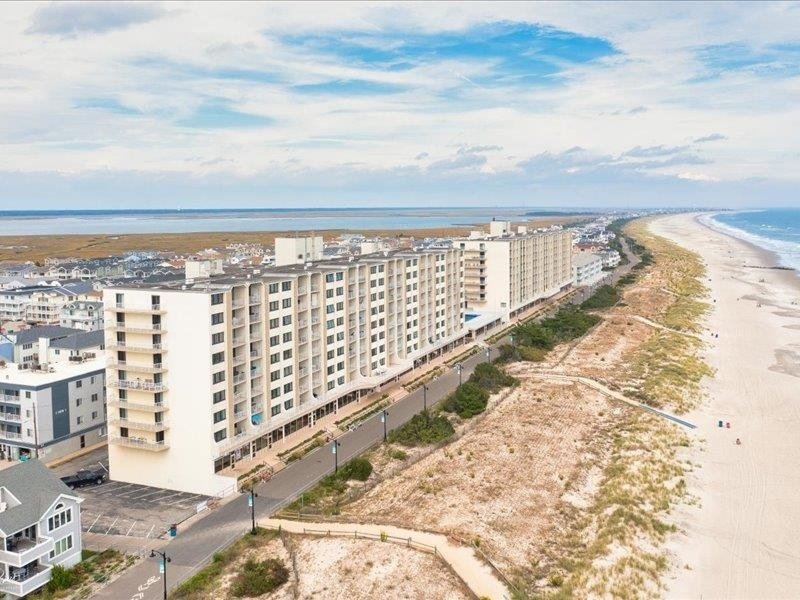 Condo in Sea Isle City, New Jersey, United States 1 - 18466355