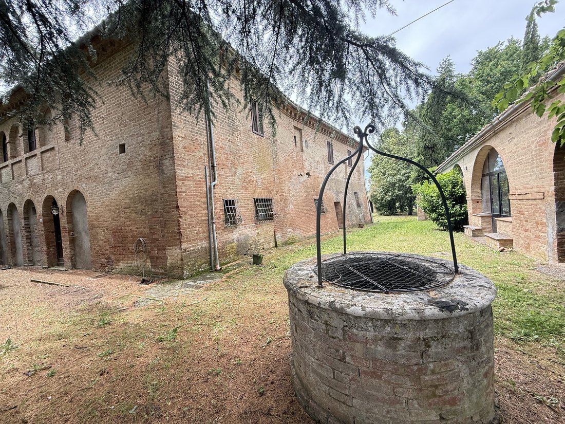 Country House in Buonconvento, Tuscany, Italy 4 - 18455534