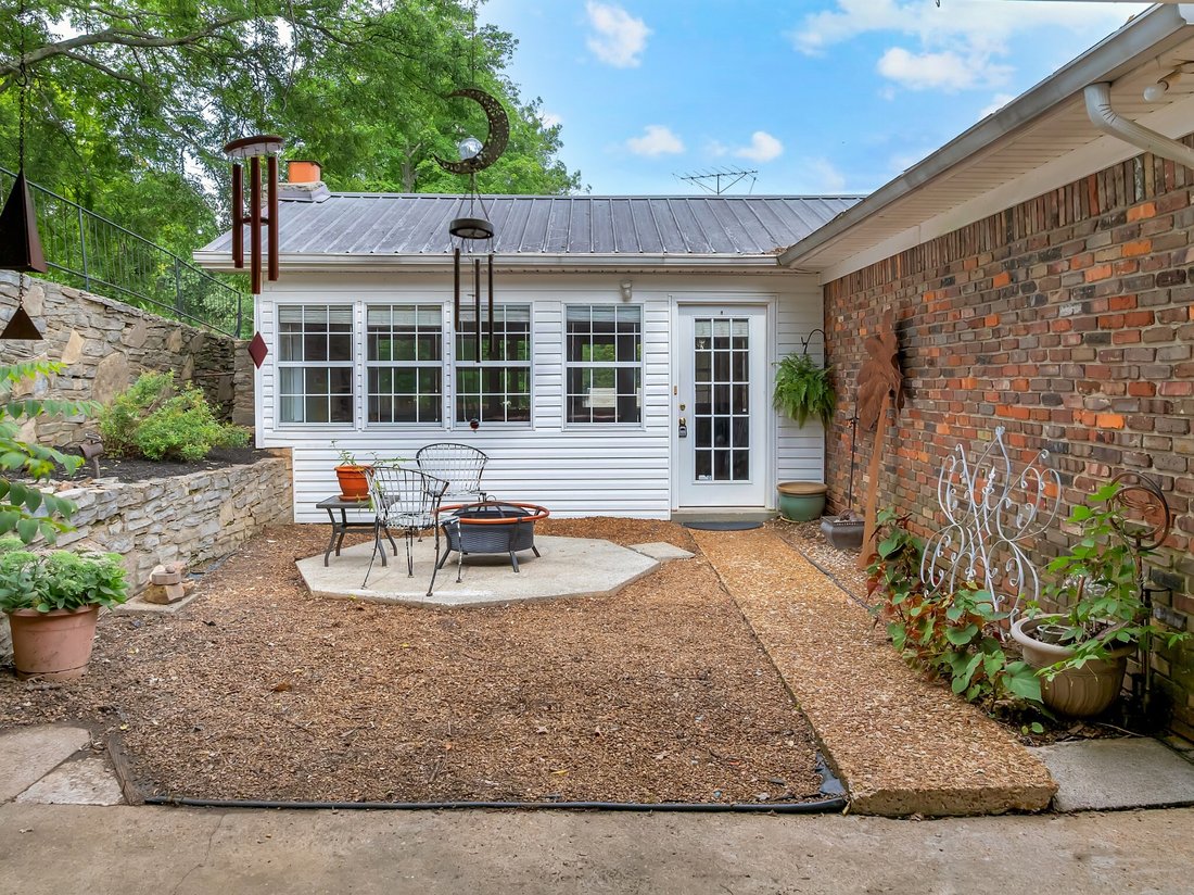 House in Columbia, Tennessee, United States 5 - 18459710