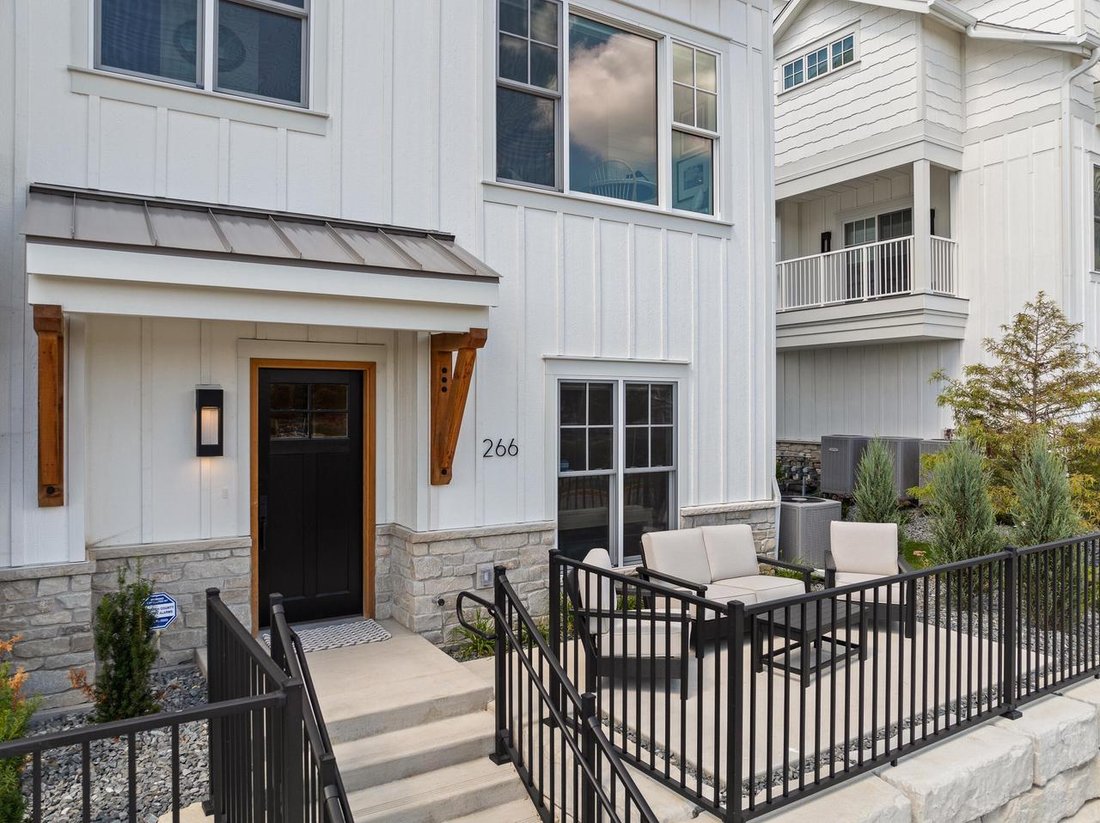 Condo in Fontana-on-Geneva Lake, Wisconsin, United States 2 - 18463813