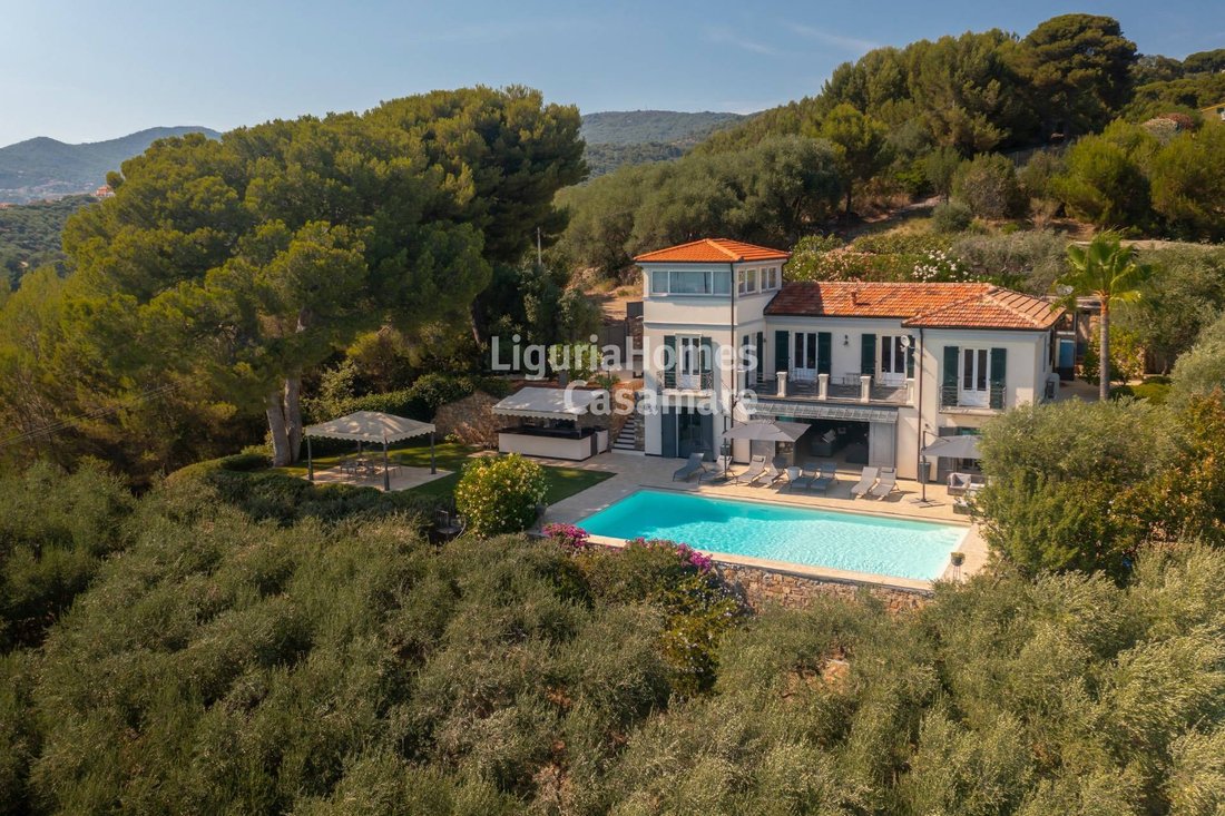 Villa in Diano Castello, Liguria, Italy 1 - 18469572