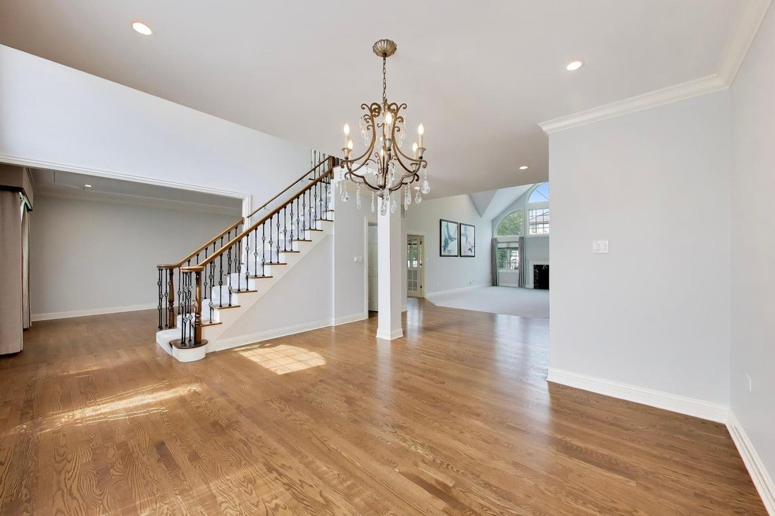 House in Tinley Park, Illinois, United States 3 - 18454470
