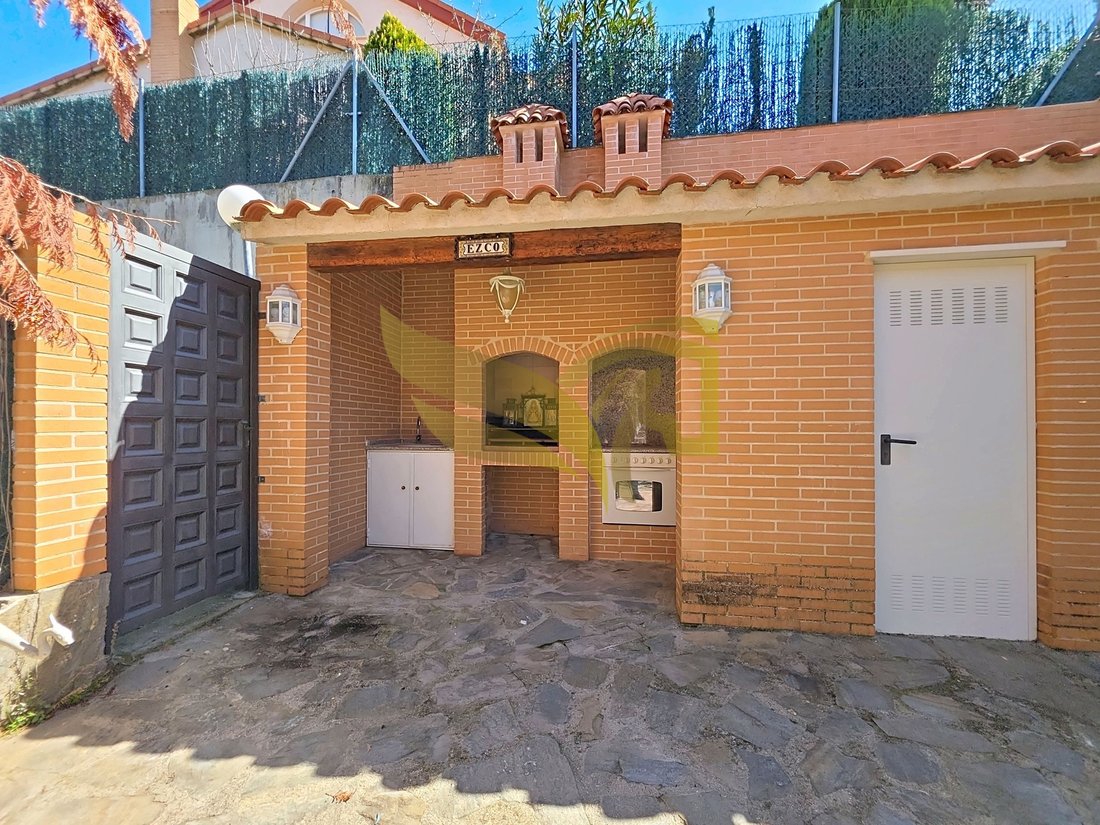Chalet in Aranjuez, Comunidad de Madrid, Spain 4 - 18463806