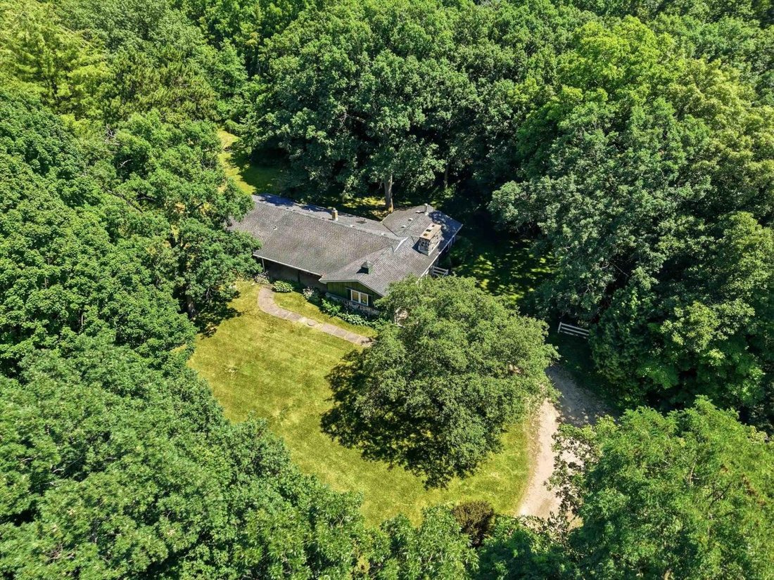 House in Stoughton, Wisconsin, United States 1 - 18466730