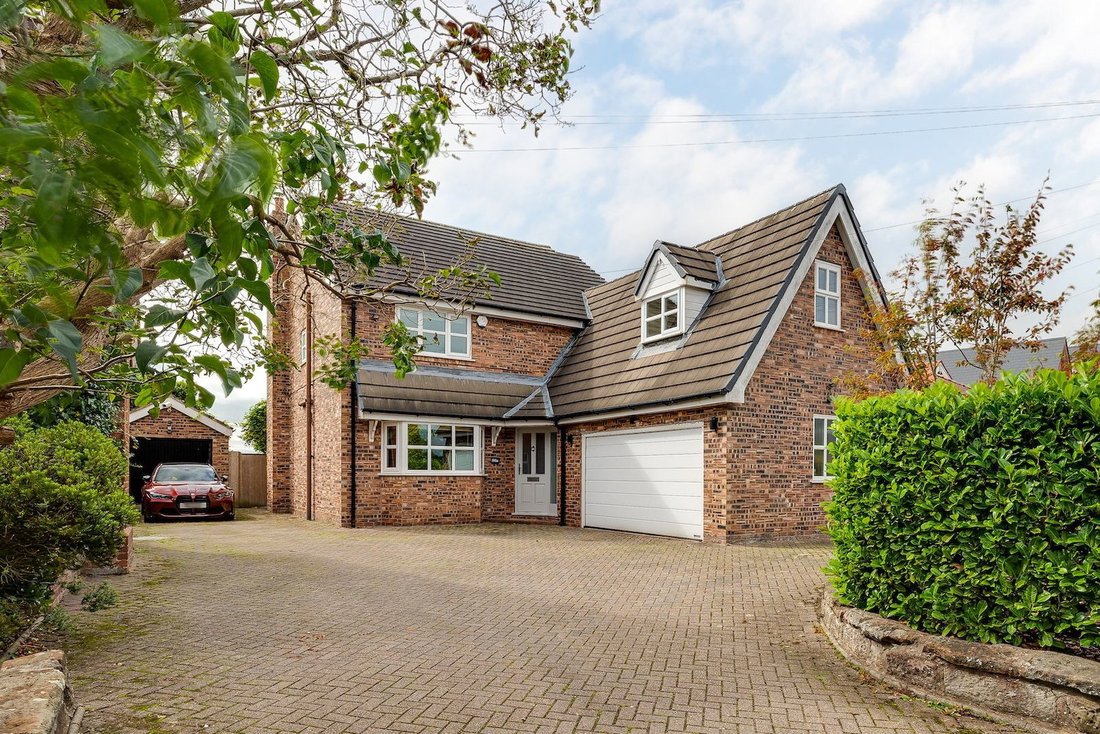 House in Lymm, Cheshire, England 1 - 18465596