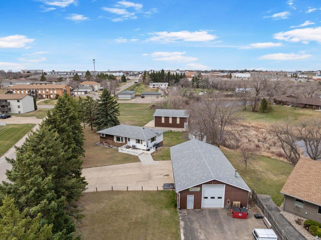Casa en Minot, Dakota del Norte, Estados Unidos 1 - 18456865