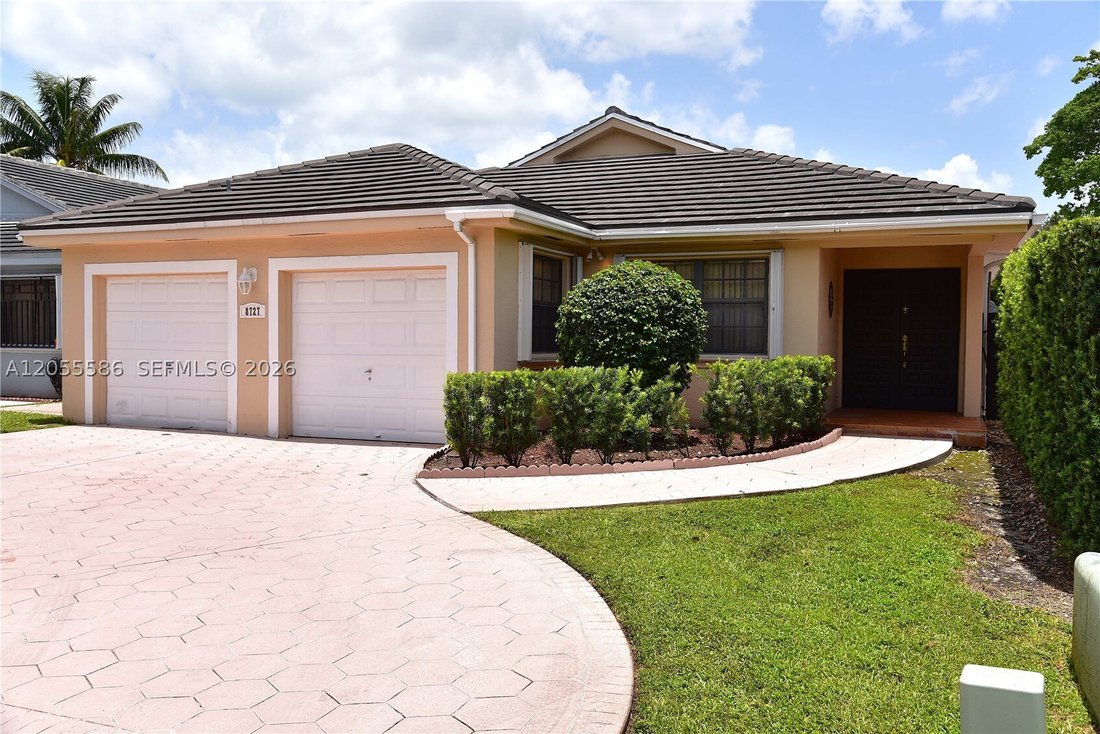 House in Miami Lakes, Florida, United States 2 - 18459420