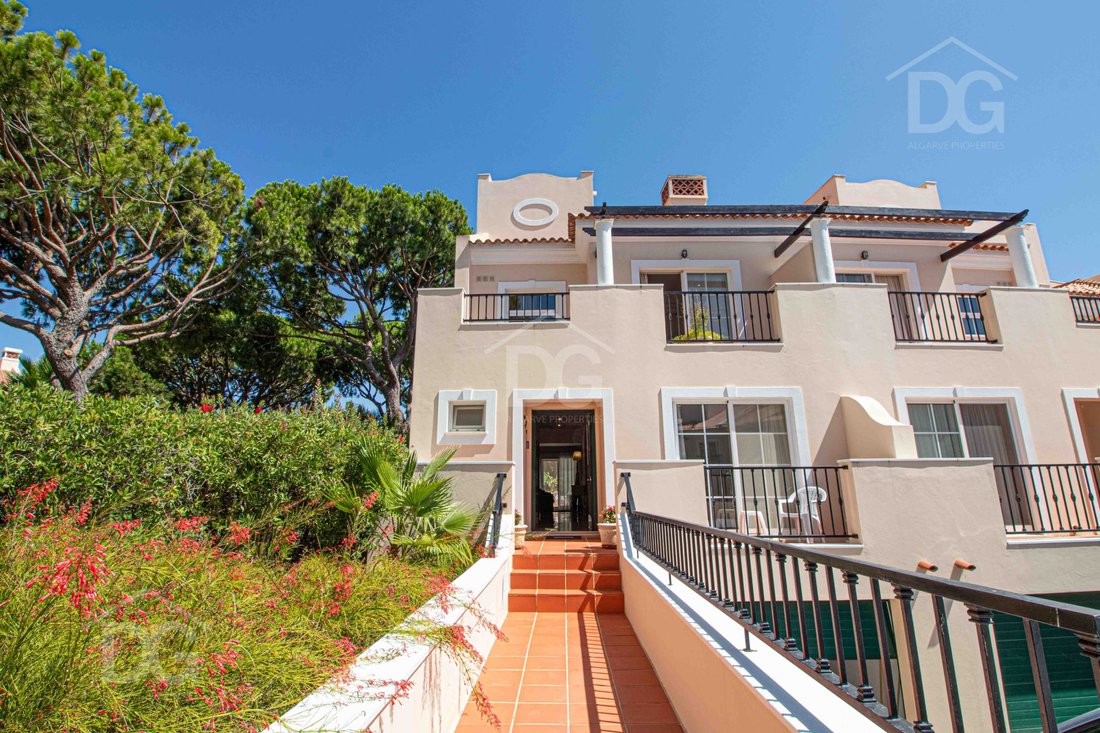House in Quarteira, Algarve, Portugal 1 - 18456947