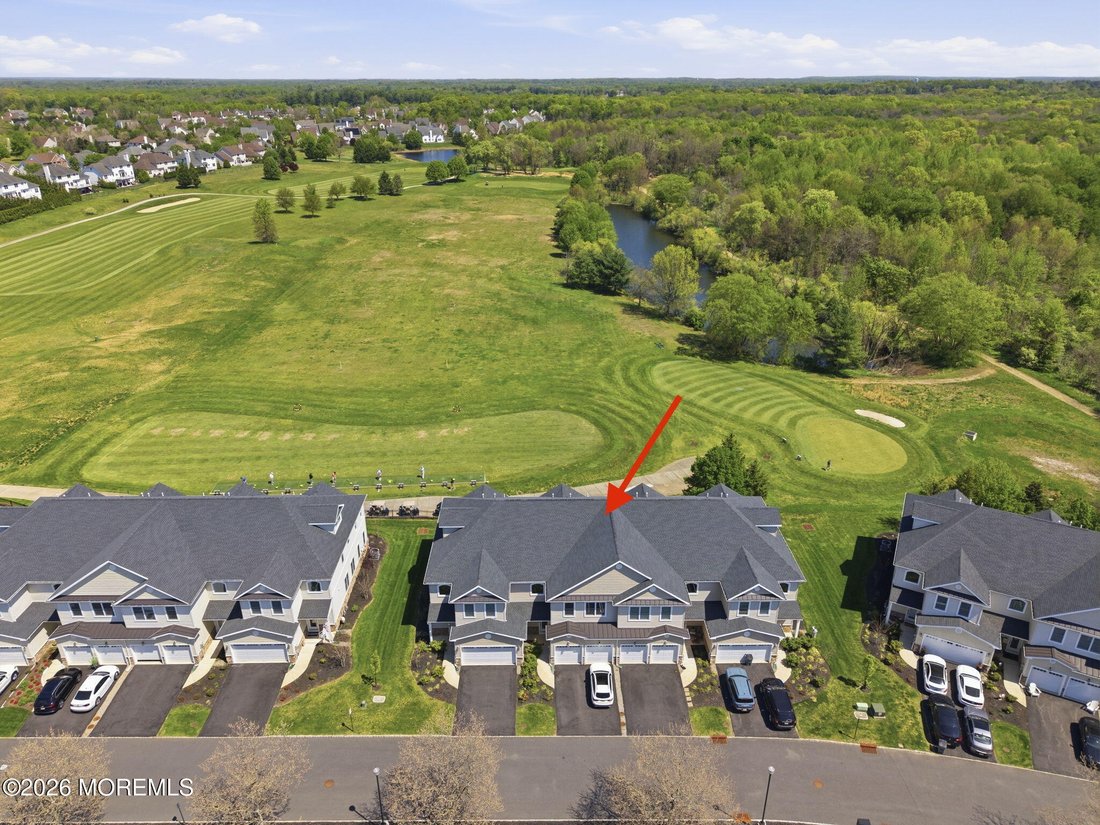 Condo in Manalapan Township, New Jersey, United States 3 - 18458492