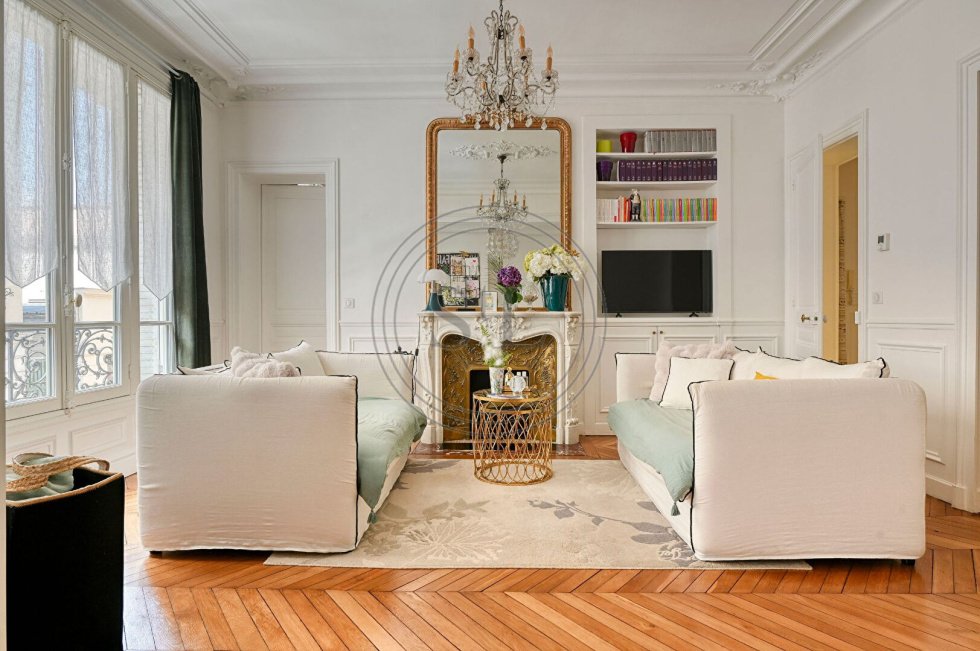 Apartment in Domaine National du Château, Versailles, France 2 - 18469312