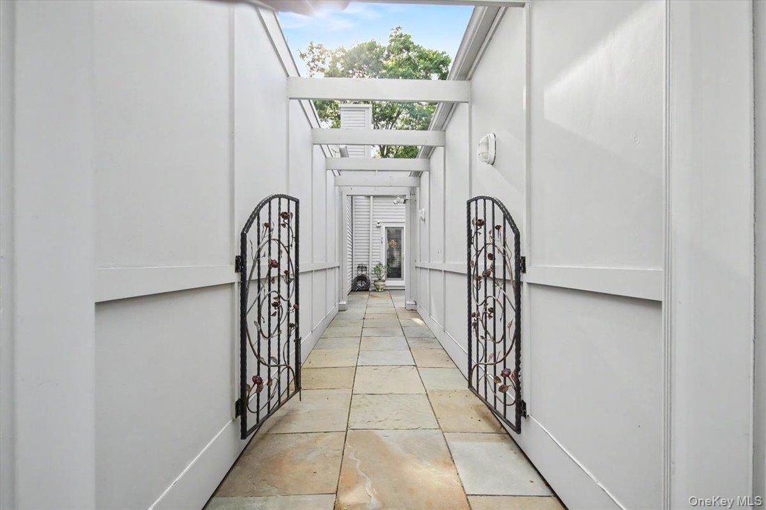 House in Briarcliff Manor, New York, United States 2 - 18455543
