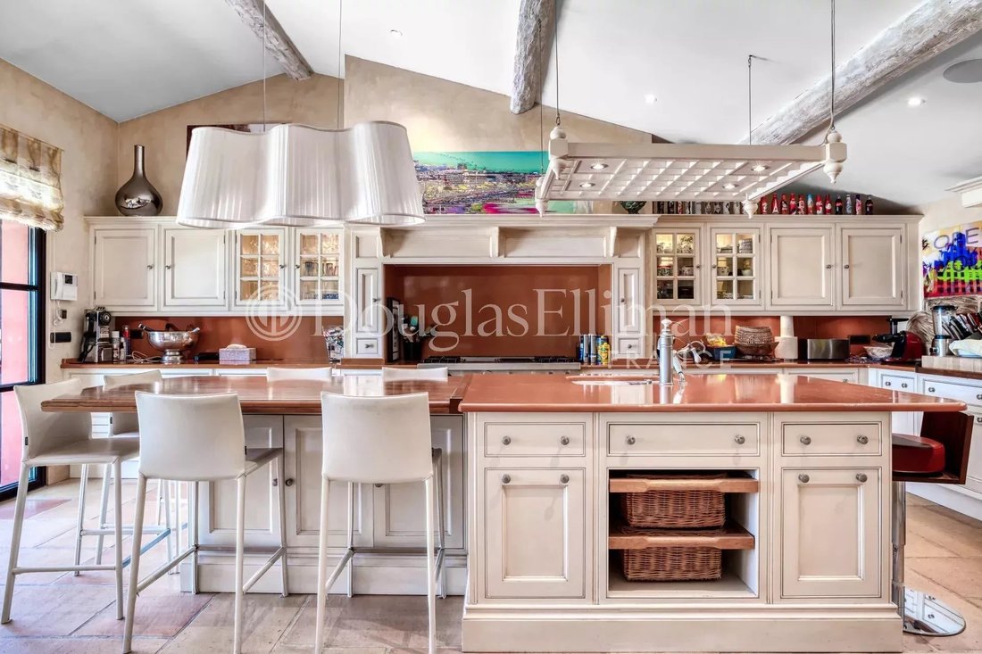 Villa a Mougins, Provenza-Alpi-Costa Azzurra, Francia 4 - 18457454
