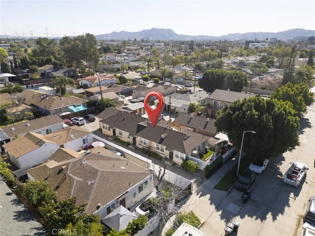 Los Angeles, California, United States 5 - 18463094