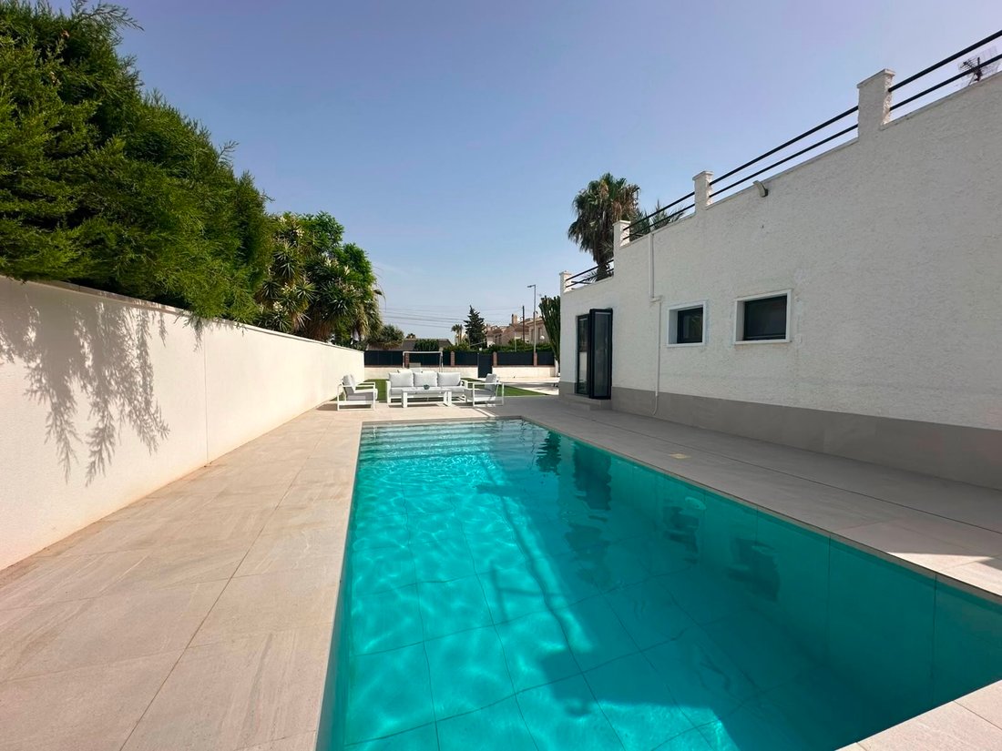 Villa in San Fulgencio, Valencian Community, Spain 2 - 18457502