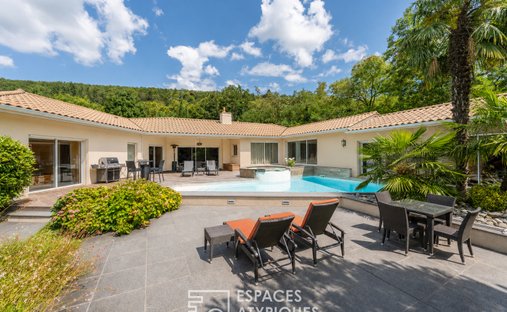 Villa in Limonest, Auvergne-Rhône-Alpes, France 1