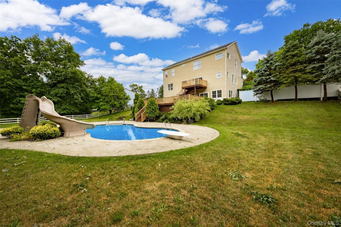 House in Wappingers Falls, New York, United States 3 - 18380453