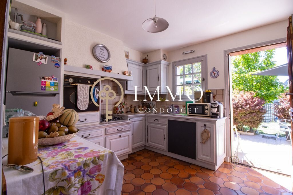 House in Cachan, Ile-de-France, France 3 - 18465321