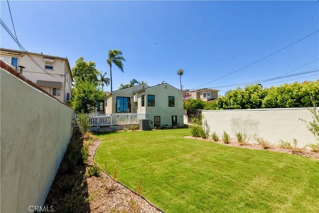 House in Signal Hill, California, United States 2 - 17819840