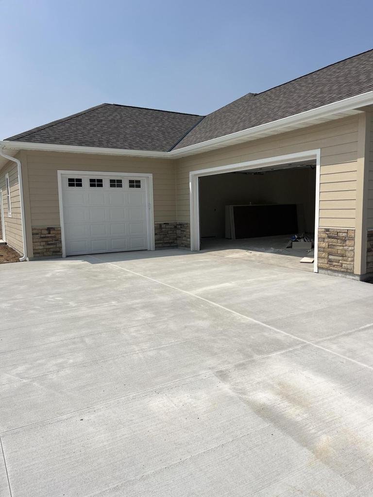 House in West Bend, Wisconsin, United States 2 - 18458899