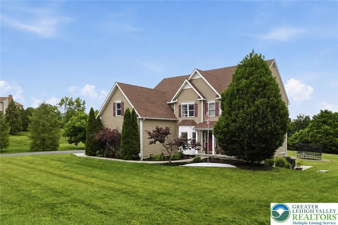 House in Wind Gap, Pennsylvania, United States 4 - 18464066