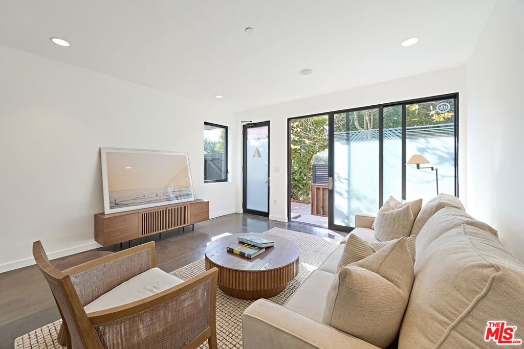 House in Los Angeles, California, United States 4 - 18459102