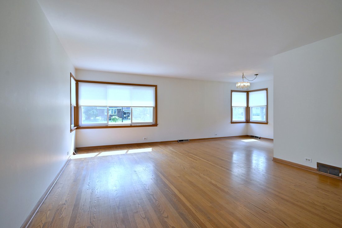 House in Bensenville, Illinois, United States 4 - 18456272