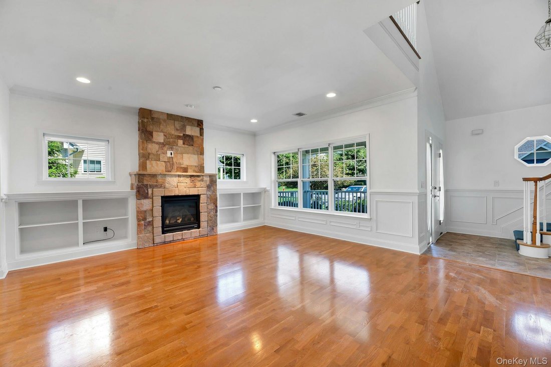 House in Jamesport, New York, United States 4 - 18460118