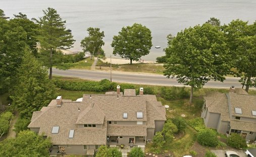 Condo in Bridgewater, New Hampshire, United States 1
