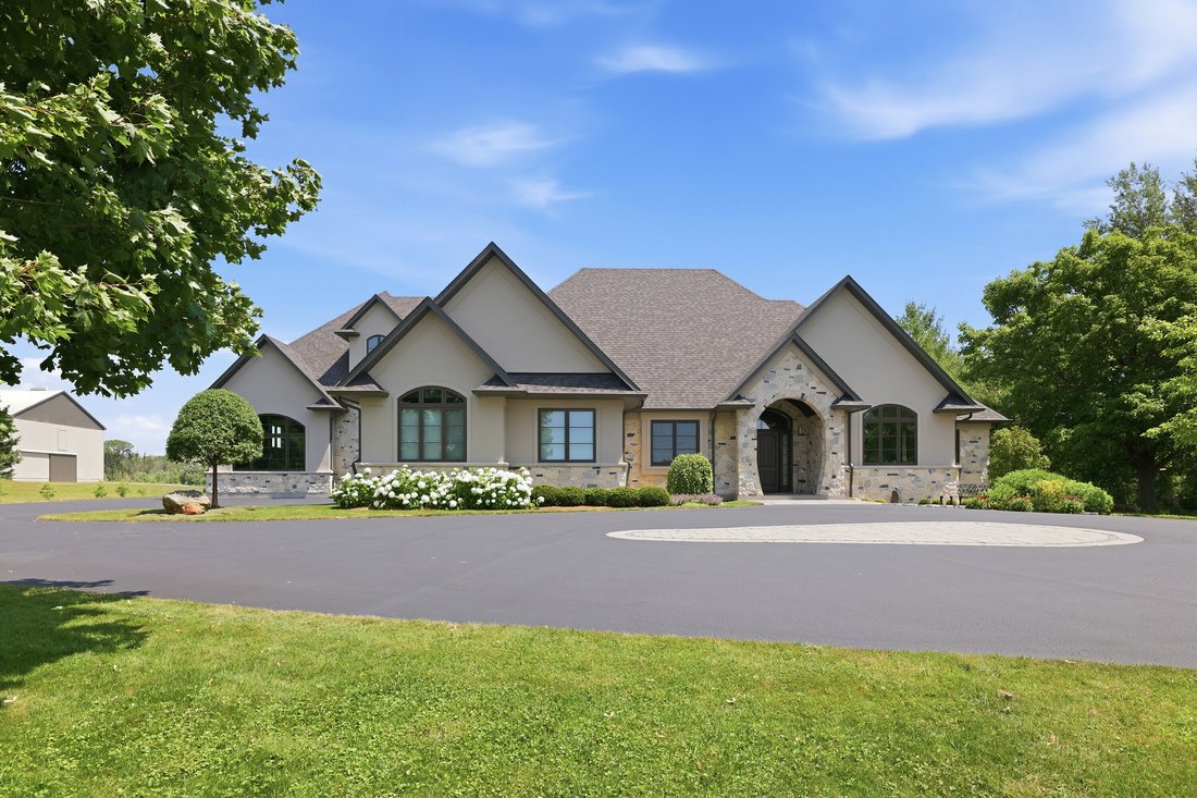 House in Wellesley, Ontario, Canada 2 - 18457225