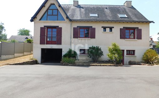 Villa in Soulaines-sur-Aubance, Pays de la Loire, France 1