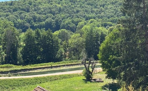 Estate in La Bussiere-sur-Ouche, Bourgogne – Franche-Comté, France 1