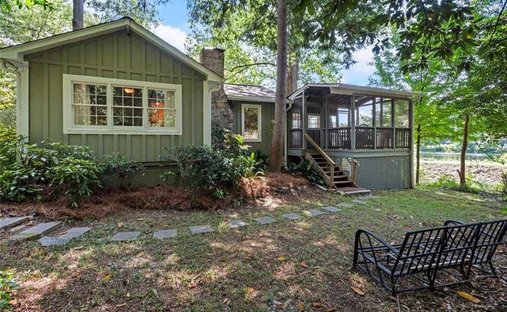 House in Pine Lake, Georgia, United States 1