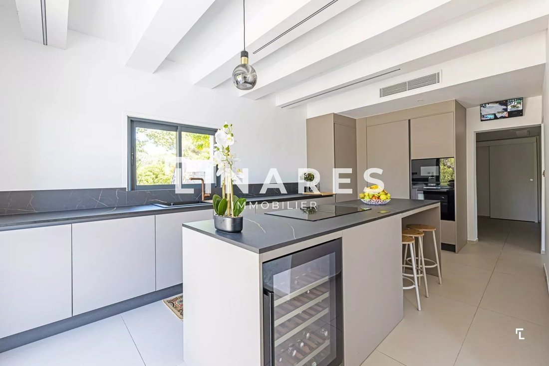 House in Est, Gemenos, France 3 - 18455539