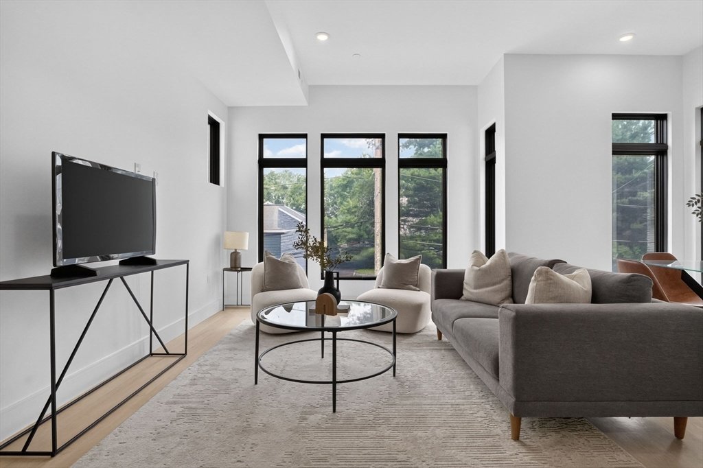 Condo in Somerville, Massachusetts, United States 3 - 18456412