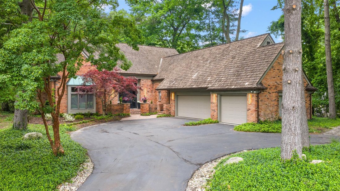 Condo in Bloomfield Hills, Michigan, United States 1 - 18465223