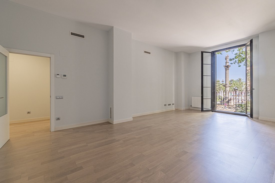 Apartment in Ciutat Vella, Barcelona, Spain 2 - 18471634