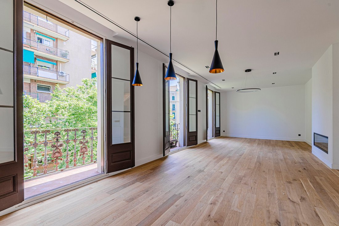 Apartment in Eixample, Barcelona, Spain 5 - 18471328