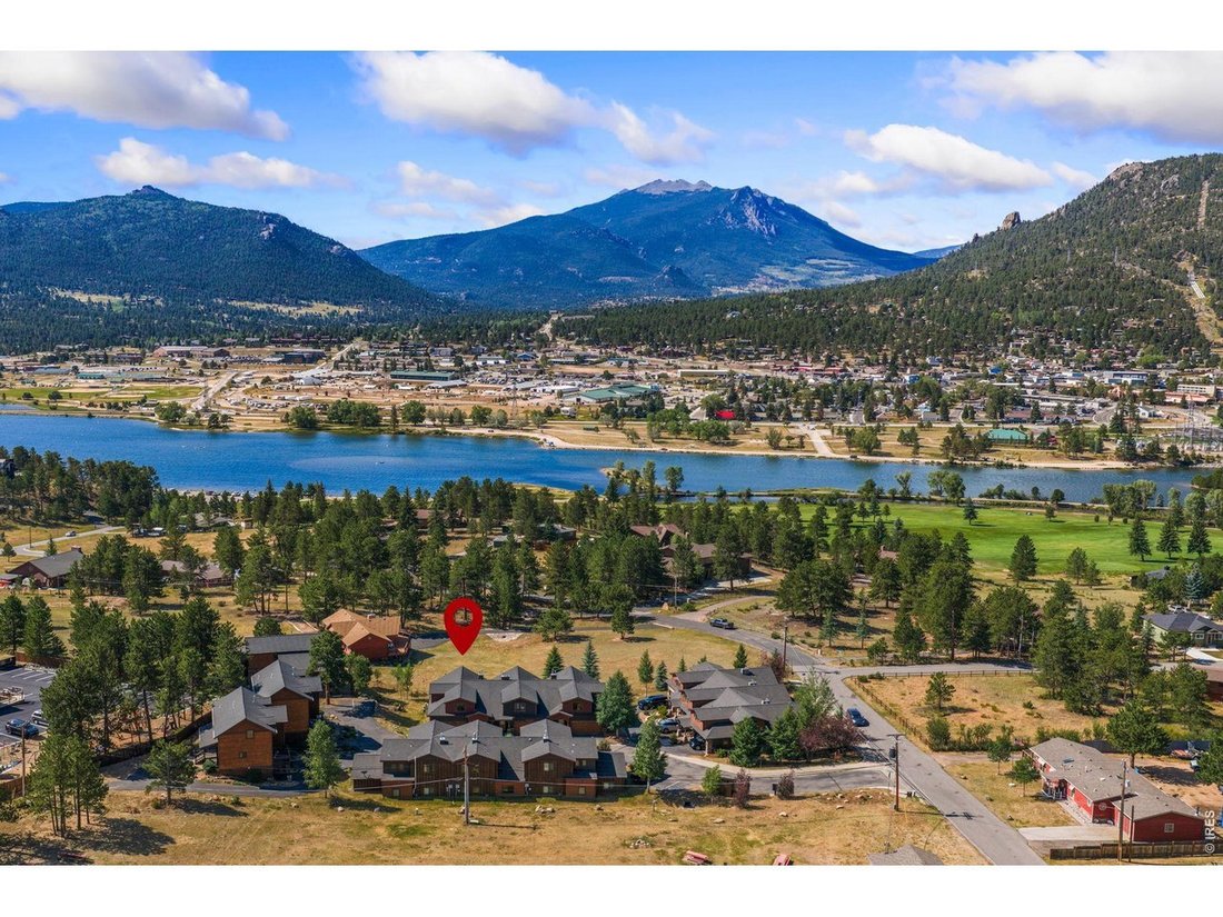Townhouse in Estes Park, Colorado, United States 1 - 18446004