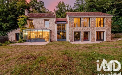 House in Grosrouvre, Ile-de-France, France 1