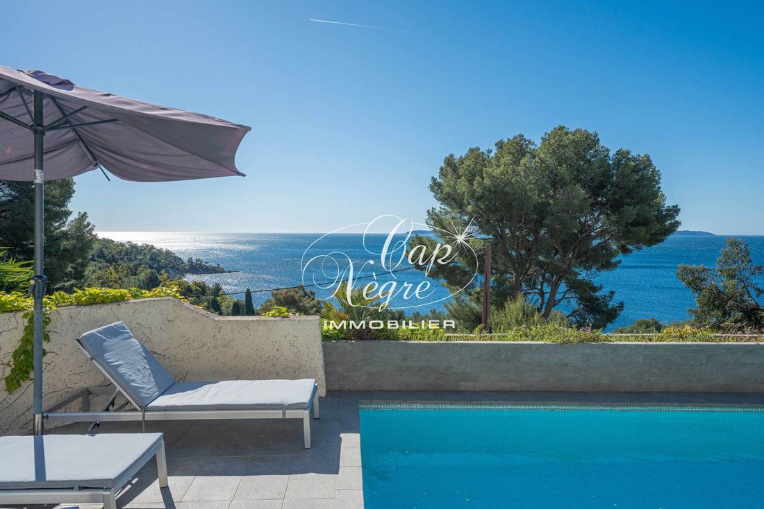 Villa à Le Lavandou, Provence-Alpes-Côte d'Azur, France 3 - 18466150