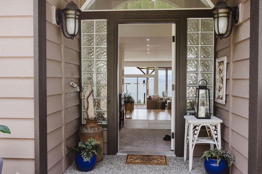 House in Sechelt, British Columbia, Canada 3 - 18465141