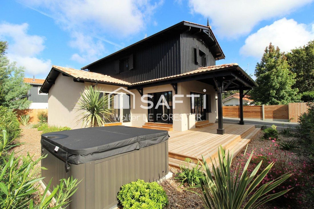 House in Nord Est, Andernos-les-Bains, France 1 - 16275712