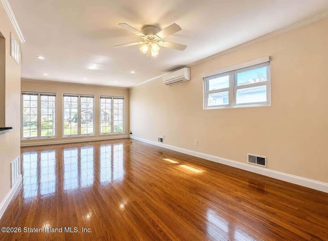 House in New York, New York, United States 4 - 18431063
